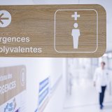 Près de 30% des consultations aux urgences ne correspondent pas à de réelles urgences médicales (archives). KEYSTONE/VALENTIN FLAURAUD